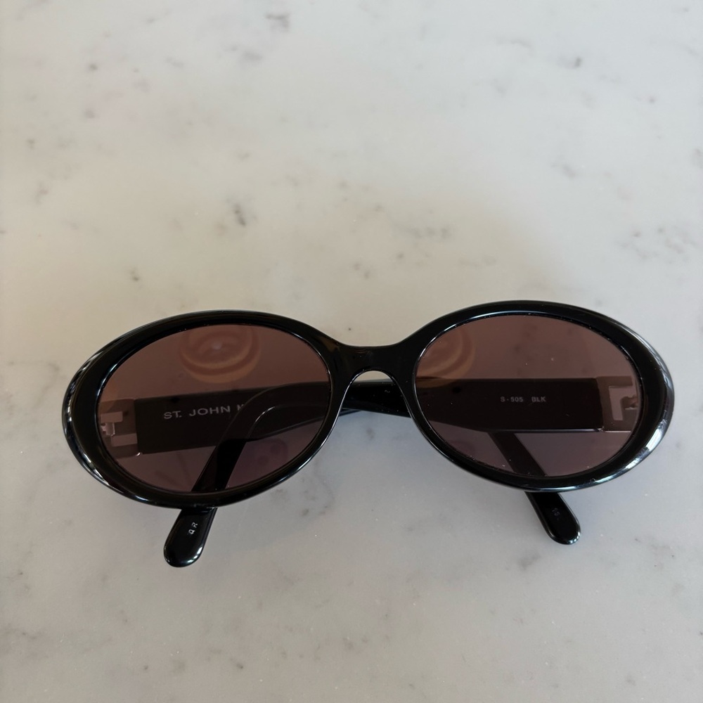 St. John Black Sunglasses‎
